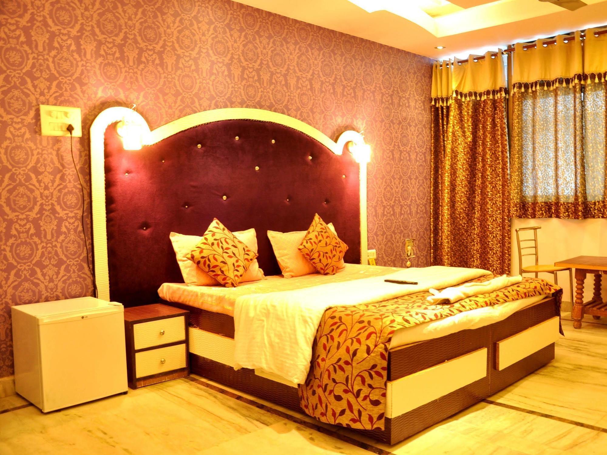 Akash Continental Rishīkesh Exterior foto